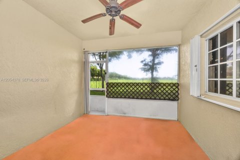 Touwnhouse à vendre à Homestead, Floride: 2 chambres, 98.2 m2 № 2172071 - photo 18