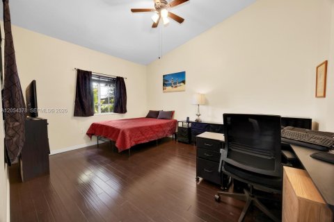 Touwnhouse à vendre à Homestead, Floride: 2 chambres, 98.2 m2 № 2172071 - photo 12