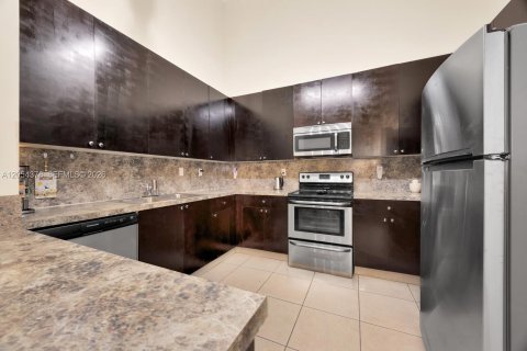 Touwnhouse à vendre à Homestead, Floride: 2 chambres, 98.2 m2 № 2172071 - photo 7