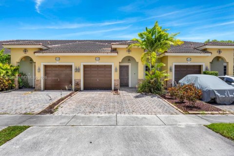 Touwnhouse à Homestead, Floride 2 chambres, 98.2 m2 № 2172071