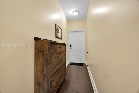 Touwnhouse à vendre à Homestead, Floride: 2 chambres, 98.2 m2 № 2172071 - photo 4