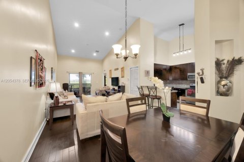 Touwnhouse à vendre à Homestead, Floride: 2 chambres, 98.2 m2 № 2172071 - photo 6