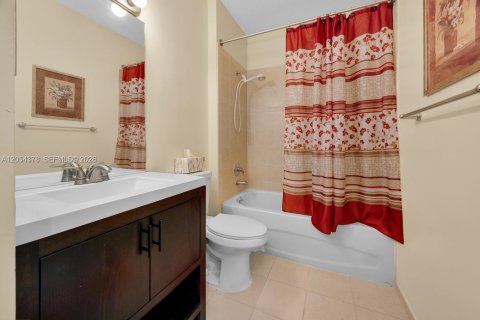 Touwnhouse à vendre à Homestead, Floride: 2 chambres, 98.2 m2 № 2172071 - photo 17