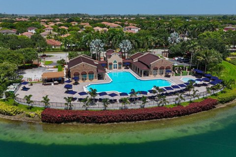 Touwnhouse à vendre à Homestead, Floride: 2 chambres, 98.2 m2 № 2172071 - photo 21