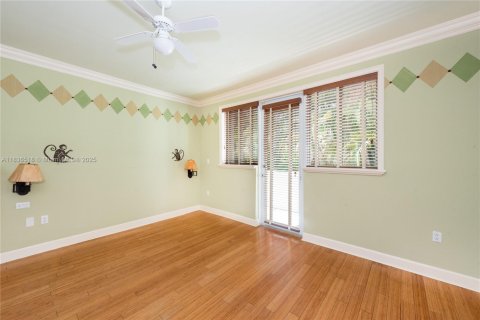 Townhouse in Coral Gables, Florida 3 bedrooms, 186.73 sq.m. № 1819802 - photo 12