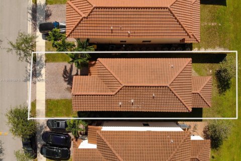 House in Homestead, Florida 4 bedrooms, 164.25 sq.m. № 1857039 - photo 30
