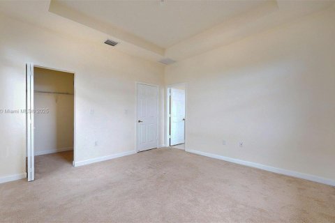 House in Homestead, Florida 4 bedrooms, 164.25 sq.m. № 1857039 - photo 21
