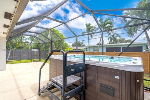 Villa ou maison à vendre à Pembroke Pines, Floride: 3 chambres, 155.7 m2 № 1951212 - photo 30