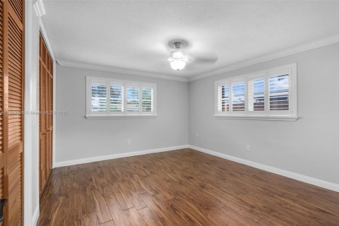 Villa ou maison à vendre à Pembroke Pines, Floride: 3 chambres, 155.7 m2 № 1951212 - photo 20