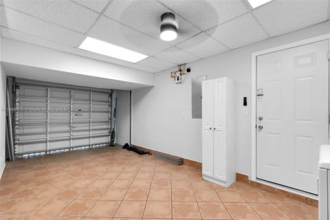 Villa ou maison à vendre à Pembroke Pines, Floride: 3 chambres, 155.7 m2 № 1951212 - photo 29
