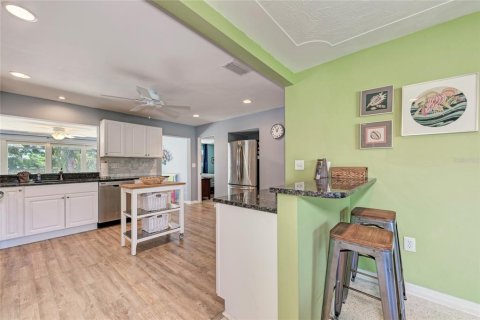 Casa en alquiler en Sarasota, Florida, 3 dormitorios, 185.99 m2 № 1131111 - foto 19