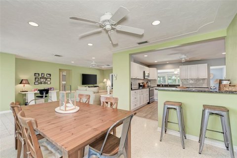 Casa en alquiler en Sarasota, Florida, 3 dormitorios, 185.99 m2 № 1131111 - foto 17