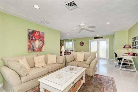Casa en alquiler en Sarasota, Florida, 3 dormitorios, 185.99 m2 № 1131111 - foto 14