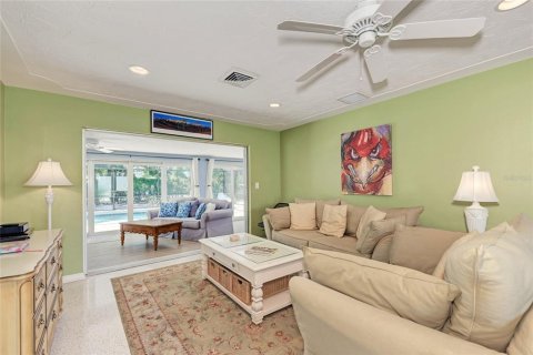Casa en alquiler en Sarasota, Florida, 3 dormitorios, 185.99 m2 № 1131111 - foto 13