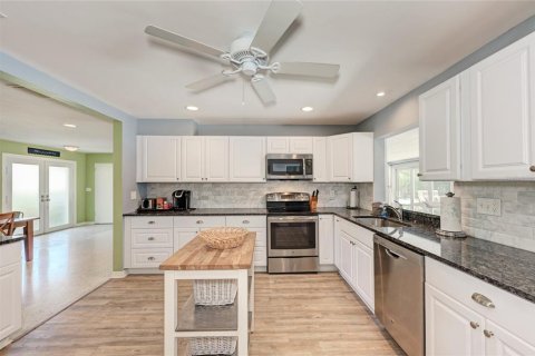 Casa en alquiler en Sarasota, Florida, 3 dormitorios, 185.99 m2 № 1131111 - foto 22
