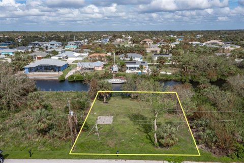 Terreno en venta en Port Charlotte, Florida № 1523077 - foto 2