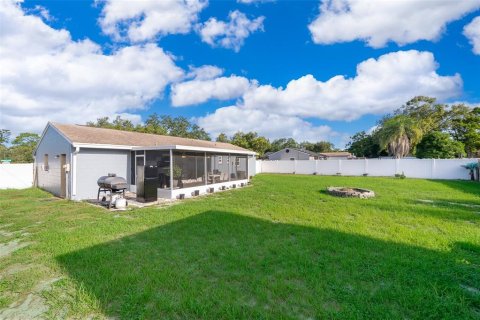 House in Casselberry, Florida 4 bedrooms, 134.34 sq.m. № 1900703 - photo 18