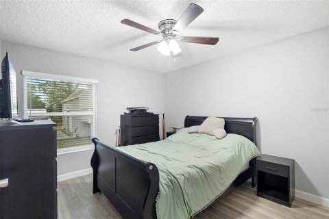 House in Eustis, Florida 4 bedrooms, 212.19 sq.m. № 1910818 - photo 27