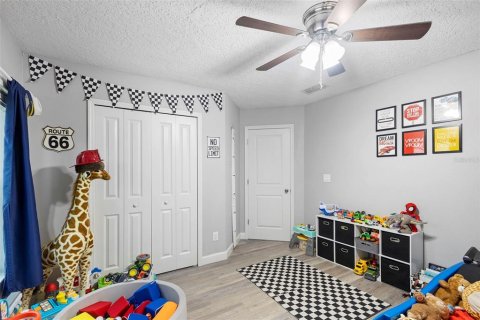 House in Eustis, Florida 4 bedrooms, 212.19 sq.m. № 1910818 - photo 26