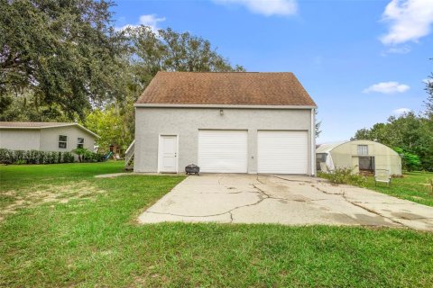 House in Eustis, Florida 4 bedrooms, 212.19 sq.m. № 1910818 - photo 30