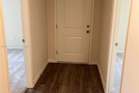 Touwnhouse à vendre à Lehigh Acres, Floride: 3 chambres, 136.38 m2 № 2085673 - photo 14