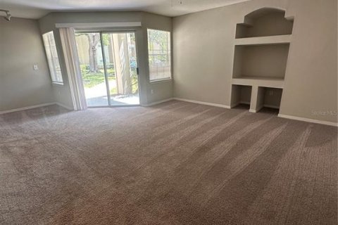 Condo in Orlando, Florida, 2 bedrooms  № 1881358 - photo 2