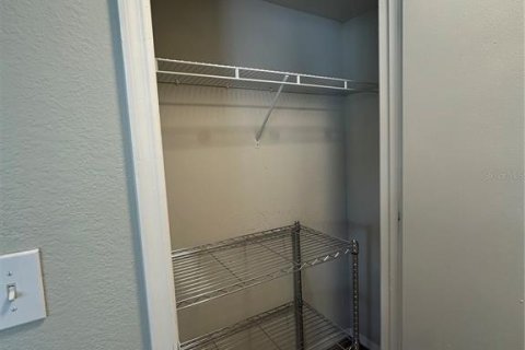 Condo in Orlando, Florida, 2 bedrooms  № 1881358 - photo 20