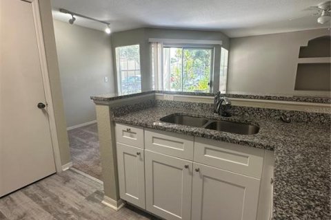 Condo in Orlando, Florida, 2 bedrooms  № 1881358 - photo 7