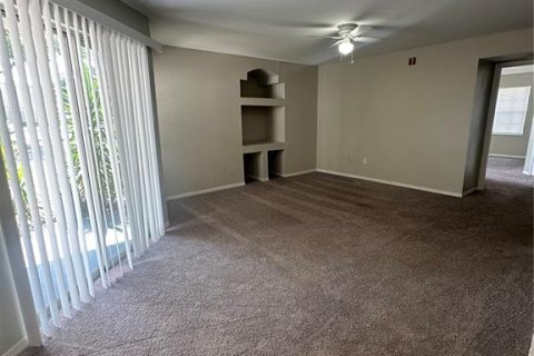 Condo in Orlando, Florida, 2 bedrooms  № 1881358 - photo 4