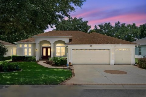 Villa ou maison à Leesburg, Floride 3 chambres, 250.09 m2 № 2302367