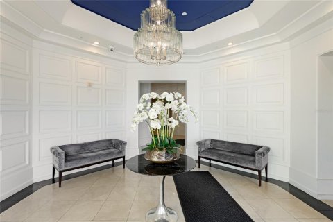 Condo in Sarasota, Florida, 2 bedrooms  № 2215179 - photo 29