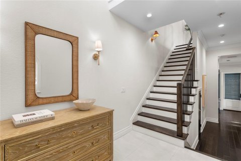 Casa en venta en Saint Petersburg, Florida, 4 dormitorios, 484.67 m2 № 2386038 - foto 7