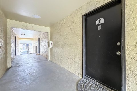 Купить кондоминиум в Альтамонте-Спрингс, Флорида 5 комнат, 103.31м2, № 2097581 - фото 4