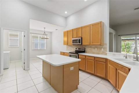 Villa ou maison à louer à Wesley Chapel, Floride: 4 chambres, 200.85 m2 № 2383771 - photo 11