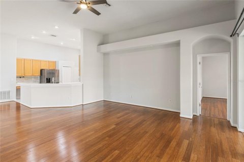 Villa ou maison à louer à Wesley Chapel, Floride: 4 chambres, 200.85 m2 № 2383771 - photo 3