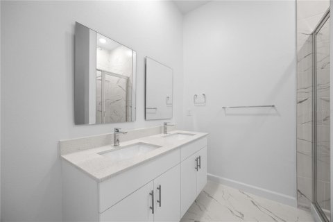 Townhouse in Davenport, Florida 5 bedrooms, 199.28 sq.m. № 1529950 - photo 28