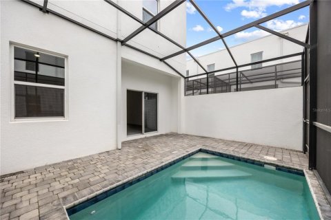 Townhouse in Davenport, Florida 5 bedrooms, 199.28 sq.m. № 1529950 - photo 18