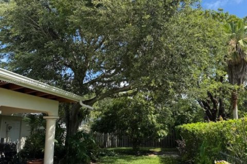 Casa en venta en Palmetto Bay, Florida, 4 dormitorios, 185.06 m2 № 2365881 - foto 11
