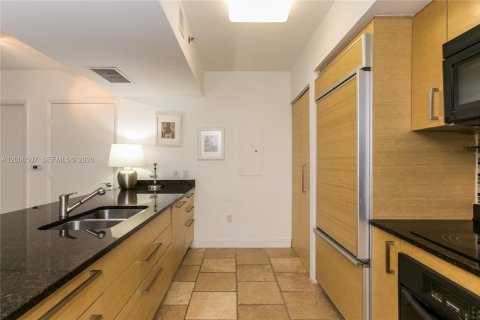 Copropriété à louer à Hallandale Beach, Floride: 2 chambres, 124.21 m2 № 2145683 - photo 5