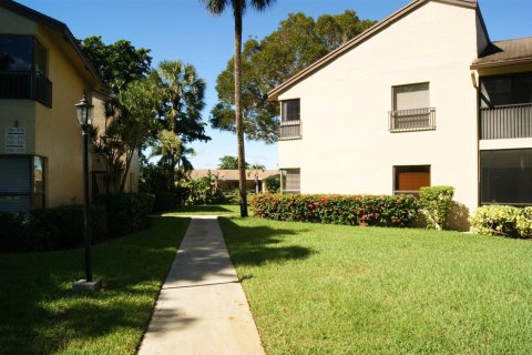 Condo in Coconut Creek, Florida, 2 bedrooms № 2083395
