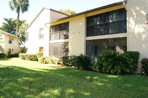 Condo in Coconut Creek, Florida, 2 bedrooms № 2083395 - photo 5
