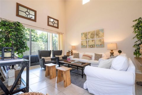Condo in Orlando, Florida, 4 bedrooms  № 1378324 - photo 21