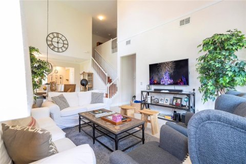 Condo in Orlando, Florida, 4 bedrooms  № 1378324 - photo 22