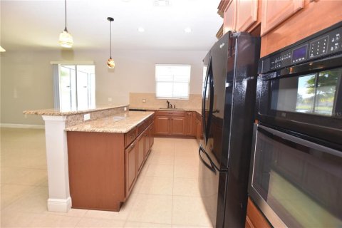Villa ou maison à louer à Mulberry, Floride: 3 chambres, 244.43 m2 № 2389031 - photo 5