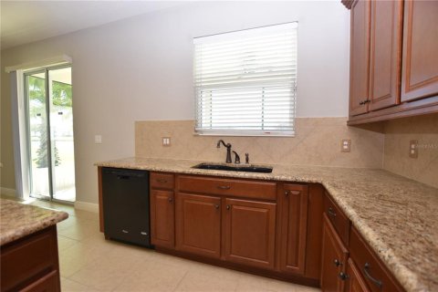 Villa ou maison à louer à Mulberry, Floride: 3 chambres, 244.43 m2 № 2389031 - photo 4