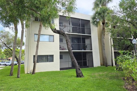 Купить кондоминиум в Майами, Флорида 2 спальни, 89.65м2, № 1839534 - фото 23