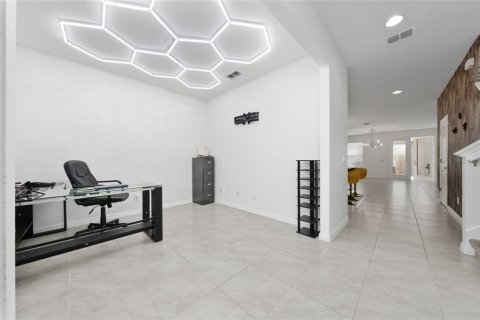 Adosado en venta en Winter Garden, Florida, 3 dormitorios, 160.91 m2 № 2098860 - foto 4