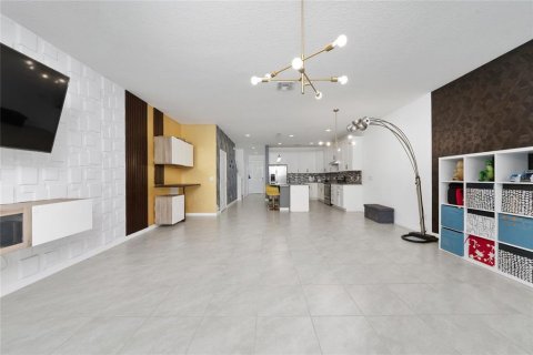 Adosado en venta en Winter Garden, Florida, 3 dormitorios, 160.91 m2 № 2098860 - foto 7