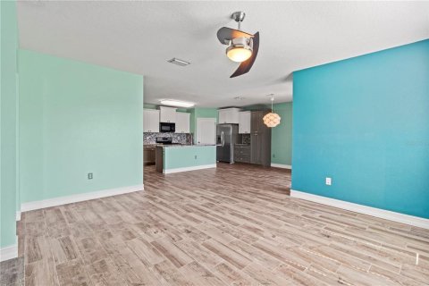 House in Palmetto, Florida 4 bedrooms, 171.5 sq.m. № 1856280 - photo 13