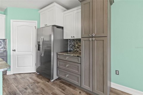 House in Palmetto, Florida 4 bedrooms, 171.5 sq.m. № 1856280 - photo 8